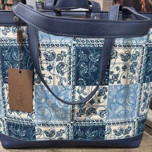 Wrangler Navy and Light Blue Patterned Tote